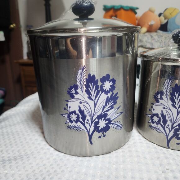 TRAMONTINA EUC STAINLESS 18/10 3 PIECE LEAF CANISTER SET WITH MATCHING KNOB LIDS - Picture 2 of 12